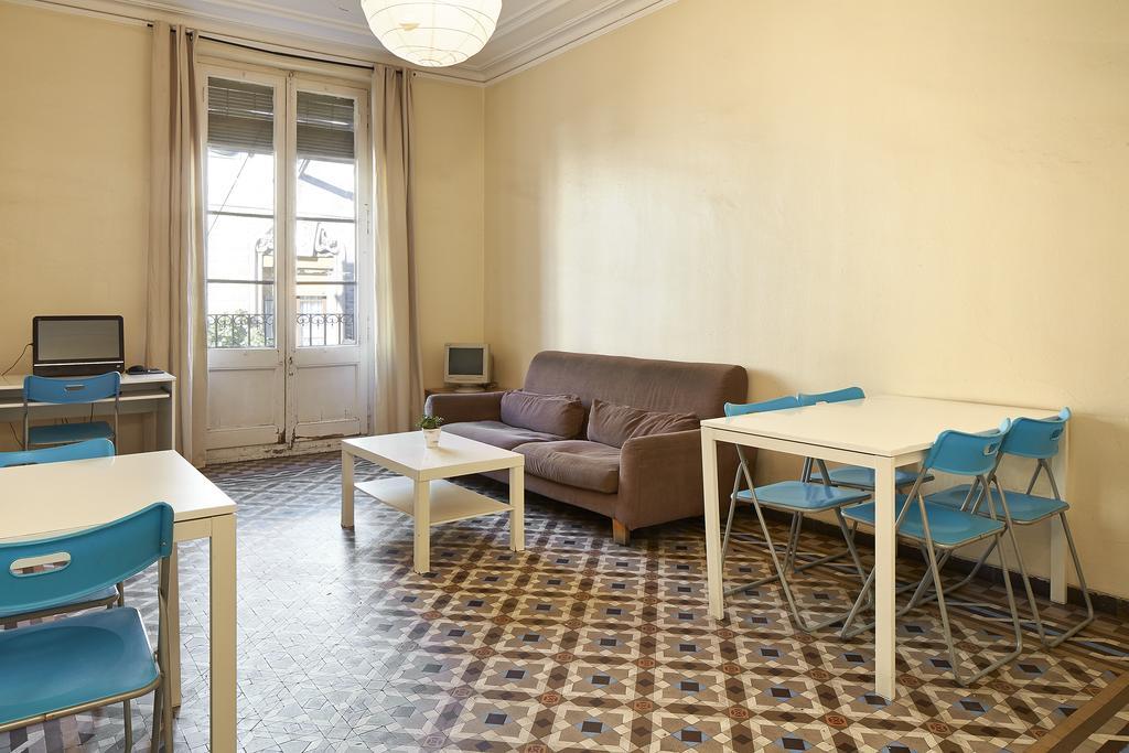 Blue Hostel Barcelona Exterior photo